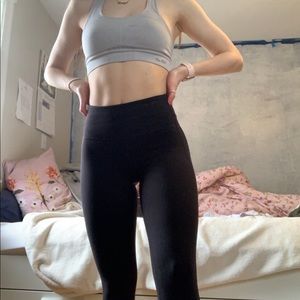 ATHLETA XXS BLACK CROPPED LEGGINGS